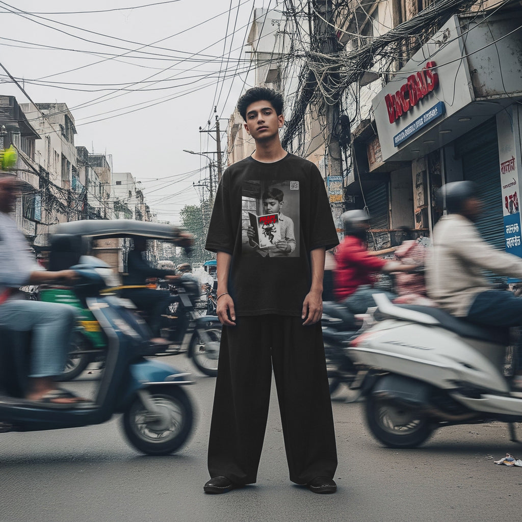 Paapi City Unisex Oversize T-shirt (Black)